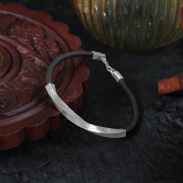 Obsidian Curve Bracelet