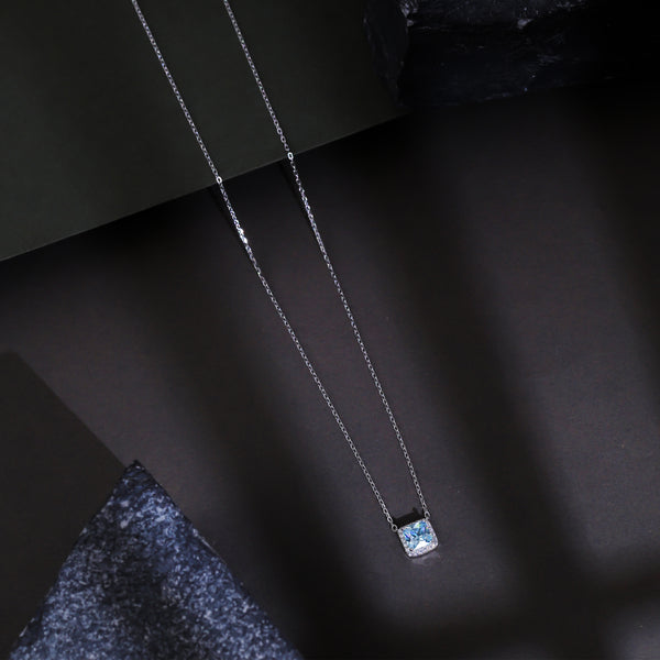 AQUAMARINE RADIANCE NECKLACE