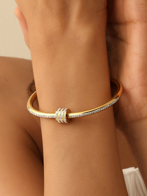 Classic Allure Bangle