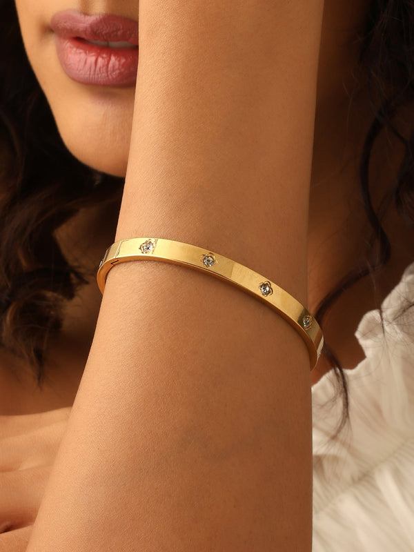 Mia Clover Bangle