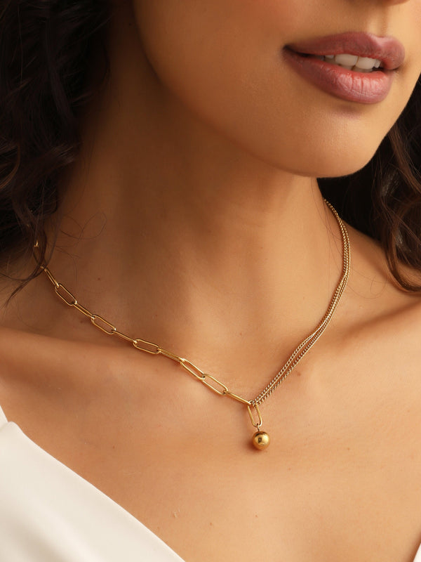 Eva Gold Necklace
