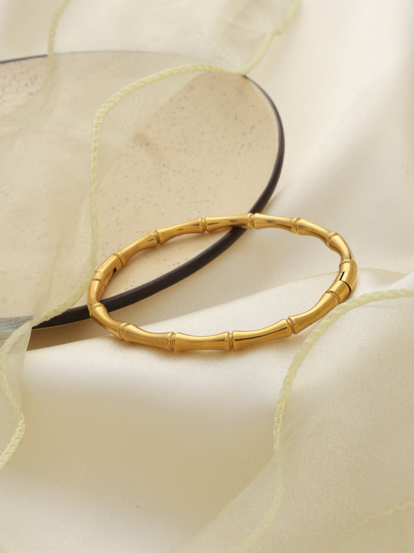 Eleanor Gold Bangle