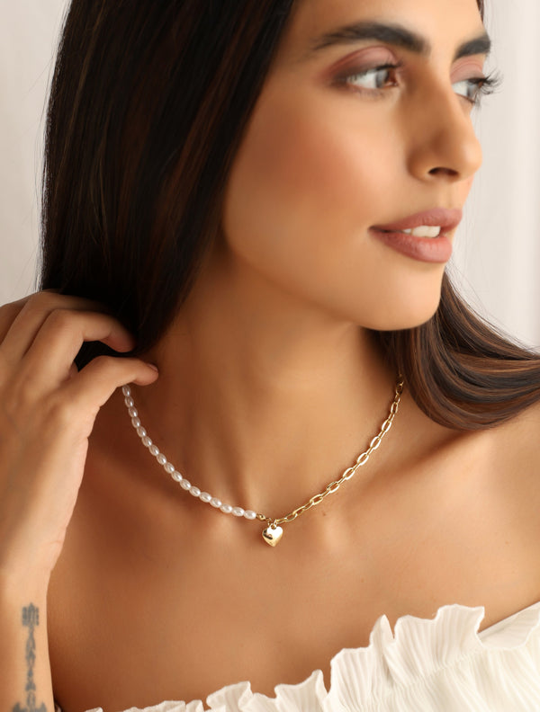Elegant Pearl Heart Necklace