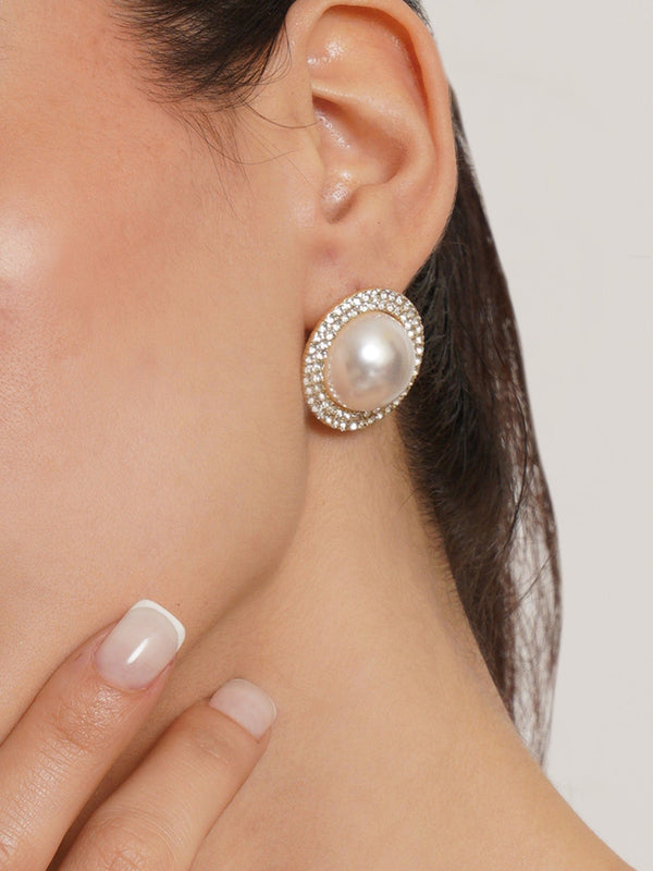 Elite Pearl Studs