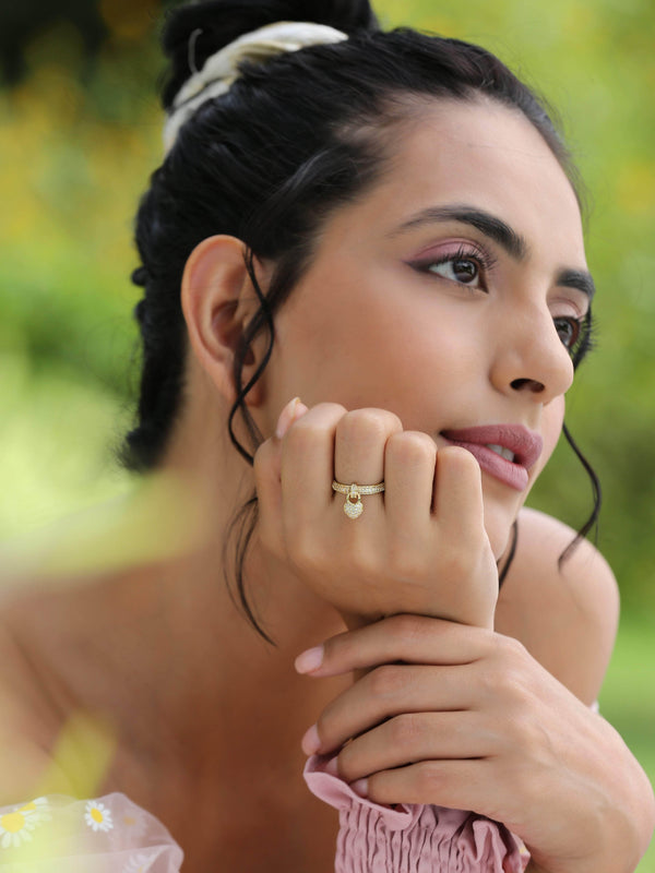 Klissaa Drop Heart Ring