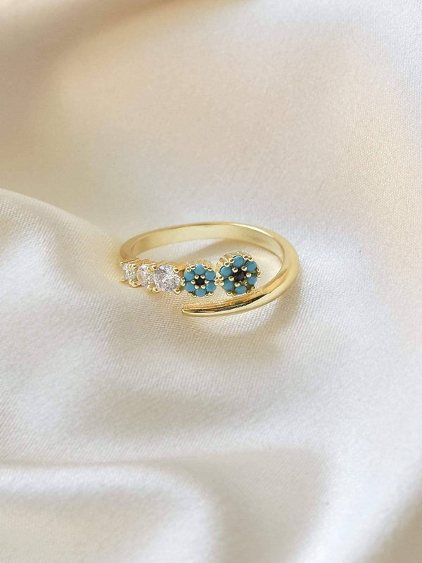 Peora Dainty Ring