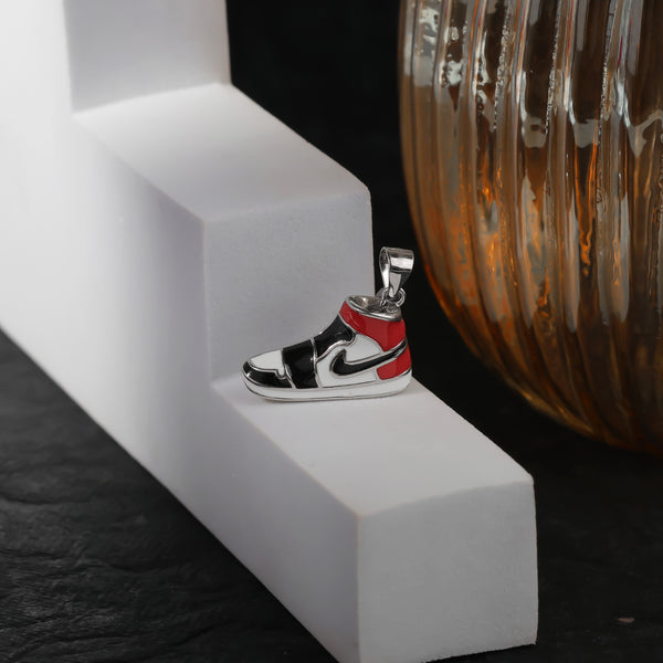 Street Icon Sneaker Pendant