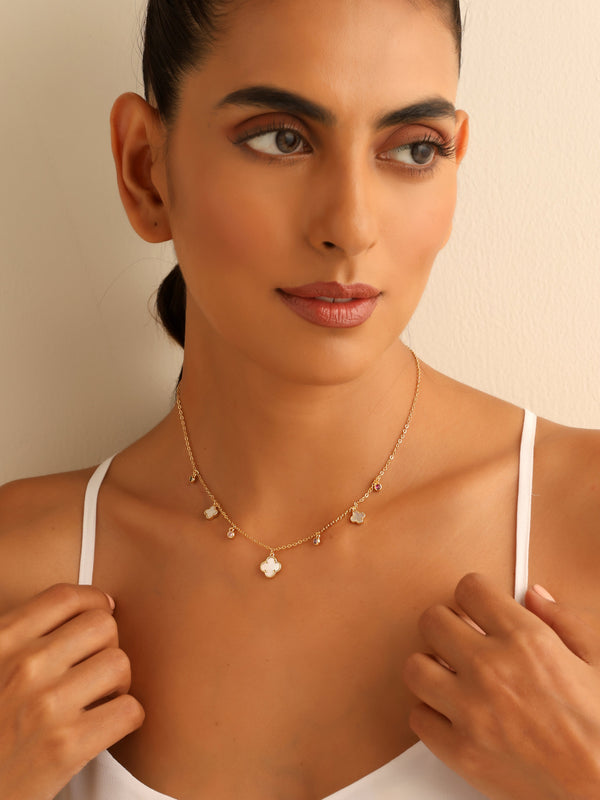 Shiny Clover Necklace