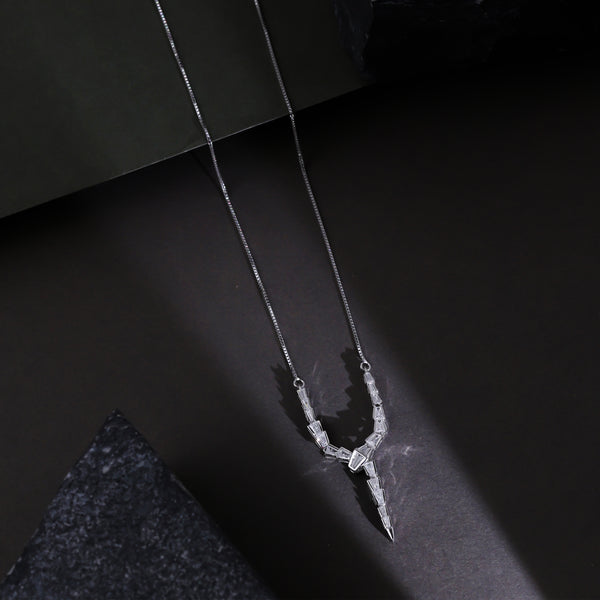 MORDERN CASCADE SILVER NECKLACE