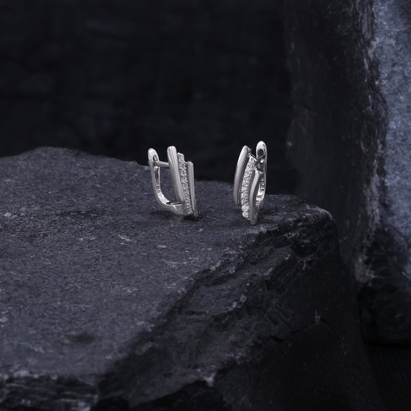 MODERN EDGE SPARKLE EARRINGS